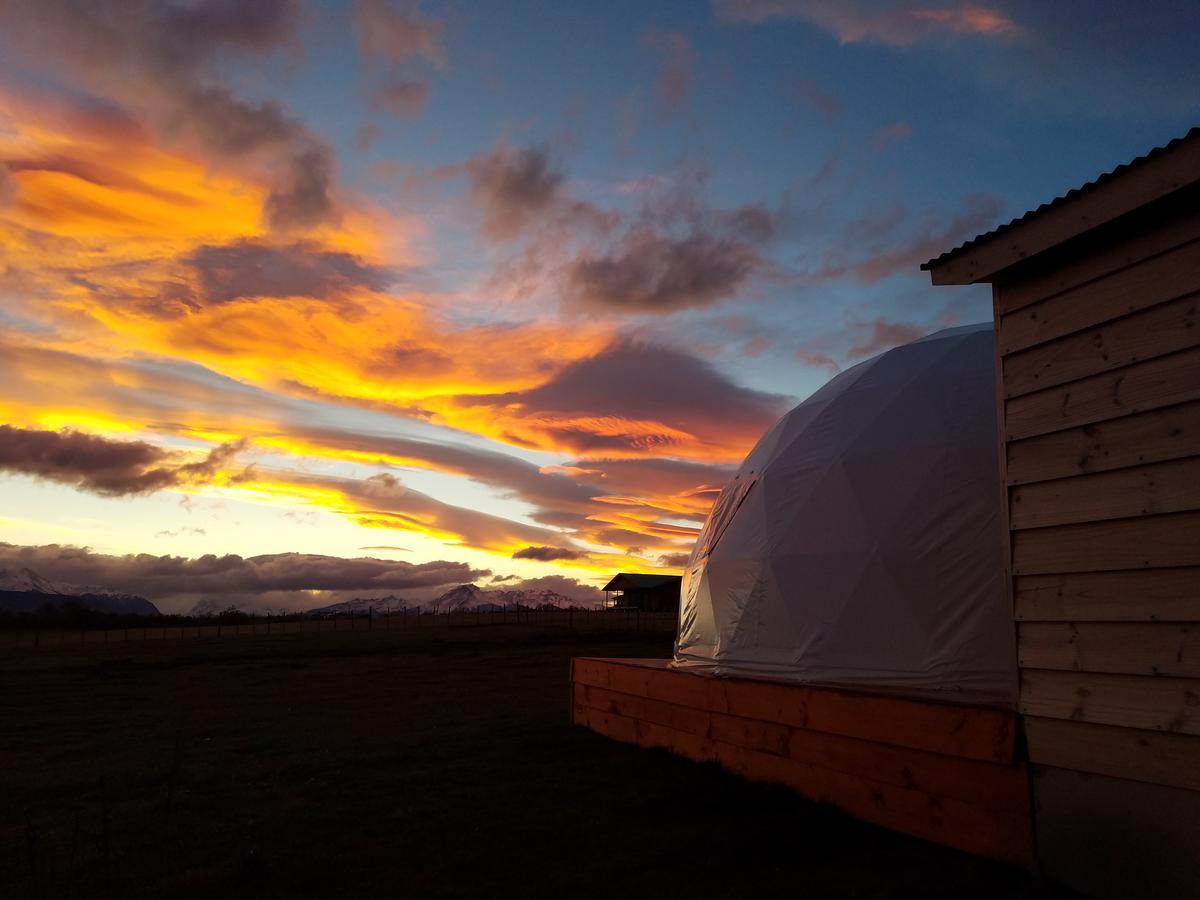 Garden Domes Villa ปวยร์โตนาตาเลส ภายนอก รูปภาพ