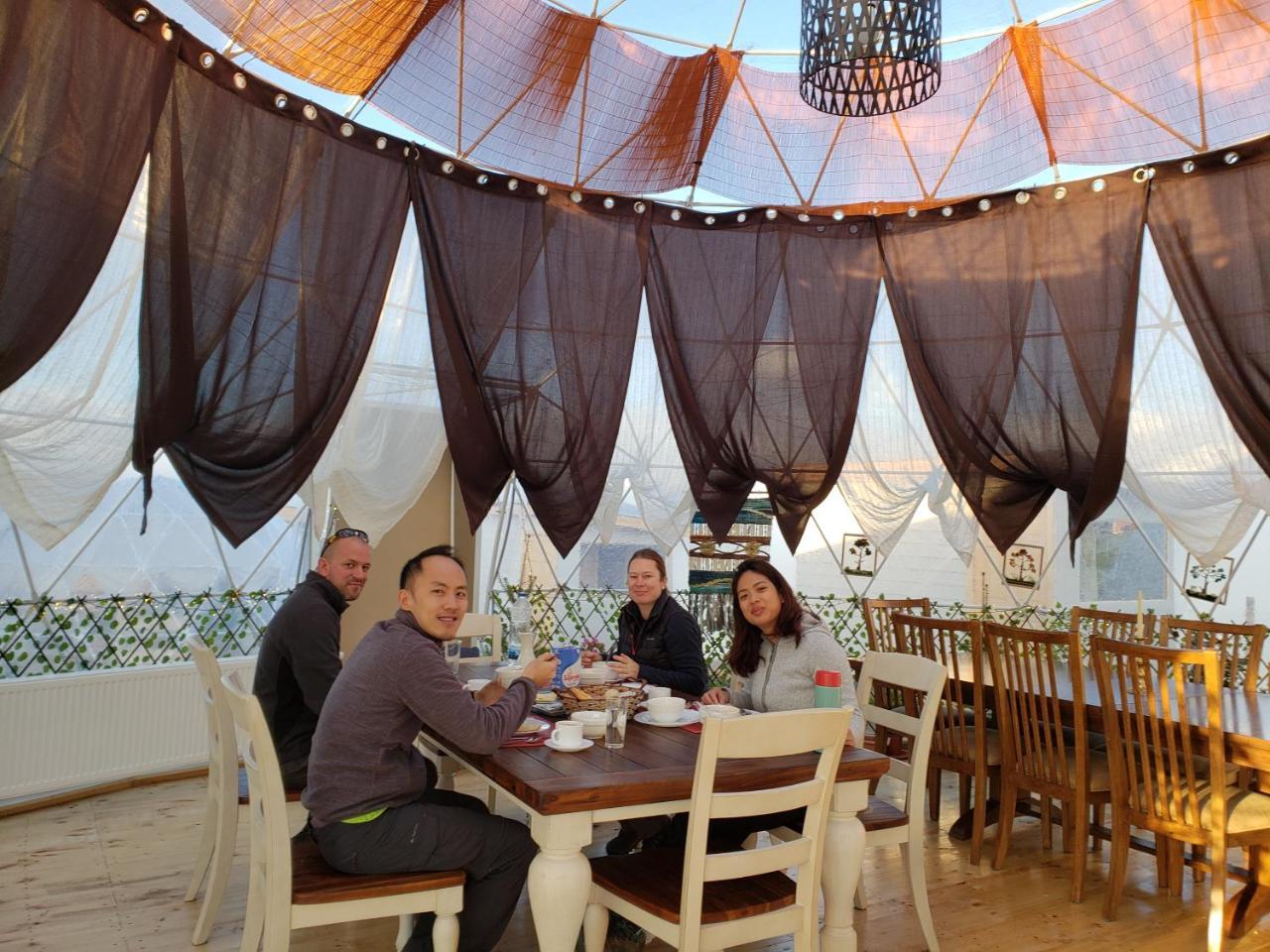 Garden Domes Villa ปวยร์โตนาตาเลส ภายนอก รูปภาพ